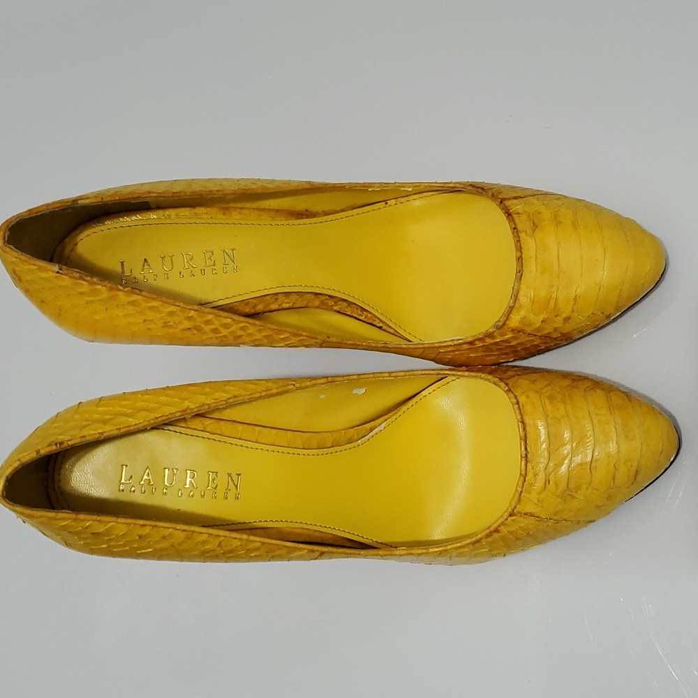 Ralph Lauren reptile shoes. Kailee stiletto pumps. Size 9B.